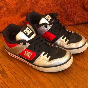 DC* Silver Skate Shoe